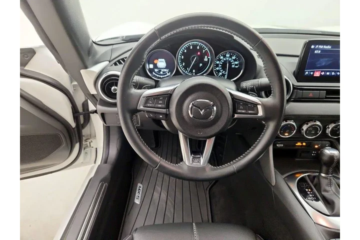 $28998 : Mazda MX-5 Miata RF 2021 Gra image 10