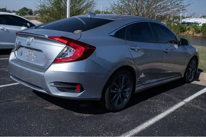 $19000 : Honda Civic 2019 EX 4dr Seda image 4