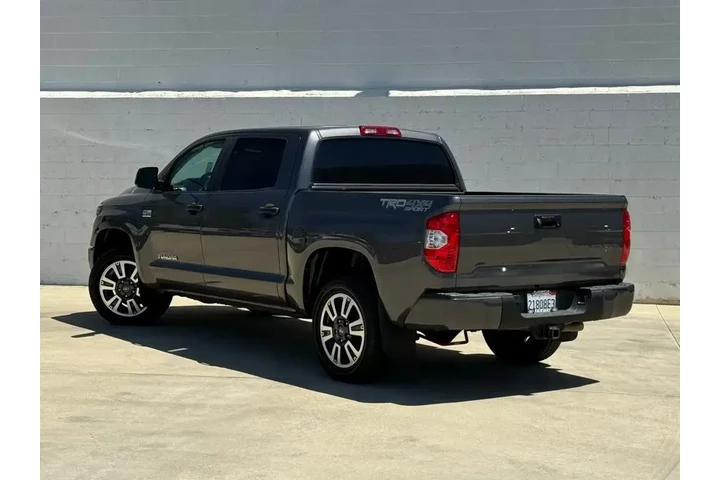 $39489 : Toyota Tundra 2019 4x4 SR5 4 image 3