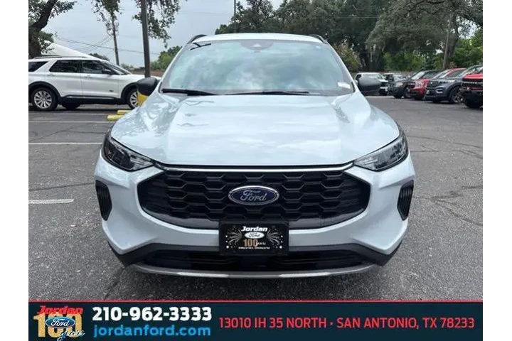 $25640 : Ford Escape 2025 ST-Line 4dr image 2