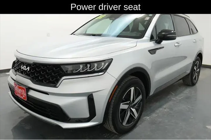 $21354 : Kia Sorento 2022 S 4dr SUV image 3