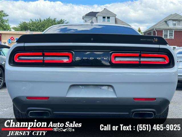 Used 2021 Challenger R/T Scat image 9