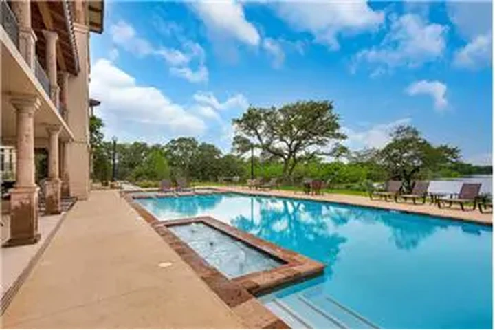 $2812 : Rental property with 2 bedro image 6