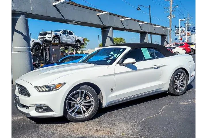 $17880 : Ford Mustang 2015 EcoBoost P image 1