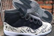 $1100 : TENIS JORDAN 11 RETRO ZEBRA thumbnail