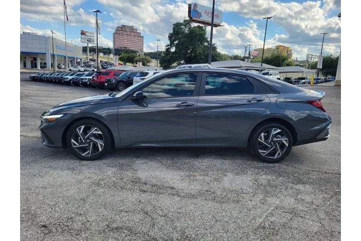 $21500 : Hyundai ELANTRA 2025 SEL Spo image 6