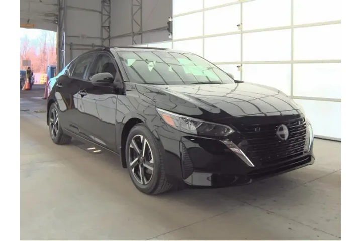 $18623 : Nissan Sentra 2024 SV 4dr Se image 4