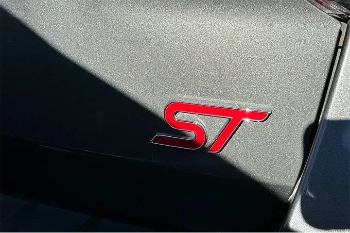 $36211 : Ford Explorer 2021 AWD ST 4d image 5