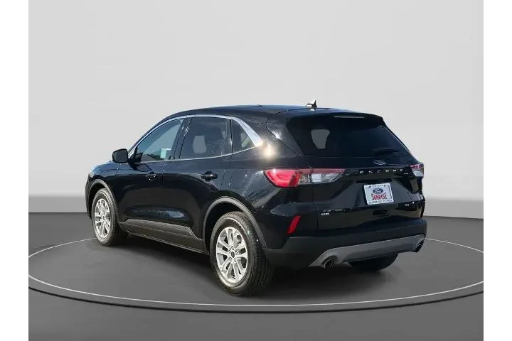 $17900 : Ford Escape 2022 SE 4dr SUV image 7