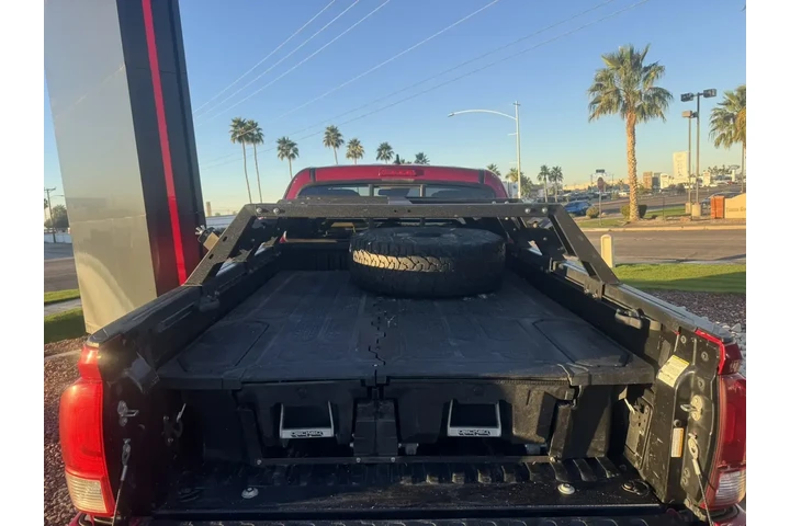 $23900 : Toyota Tacoma 2021 4x4 TRD S image 8