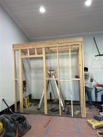 Framing wood construction image 4