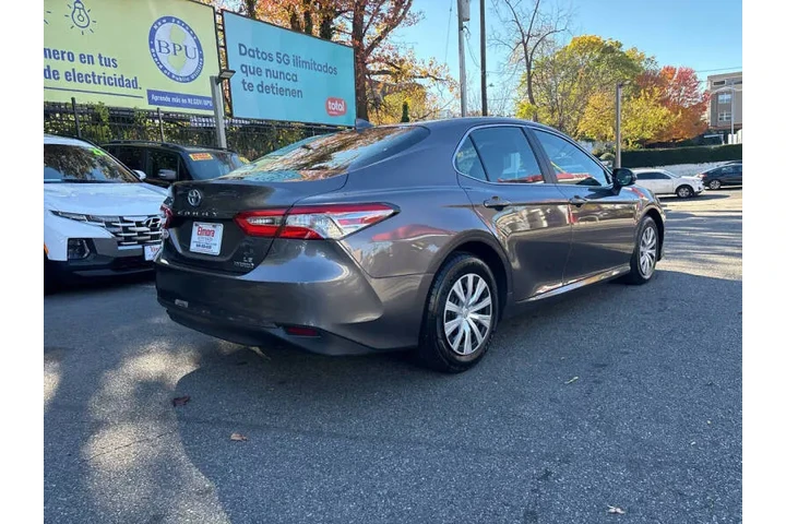 $21999 : 2020 Camry Hybrid LE image 7