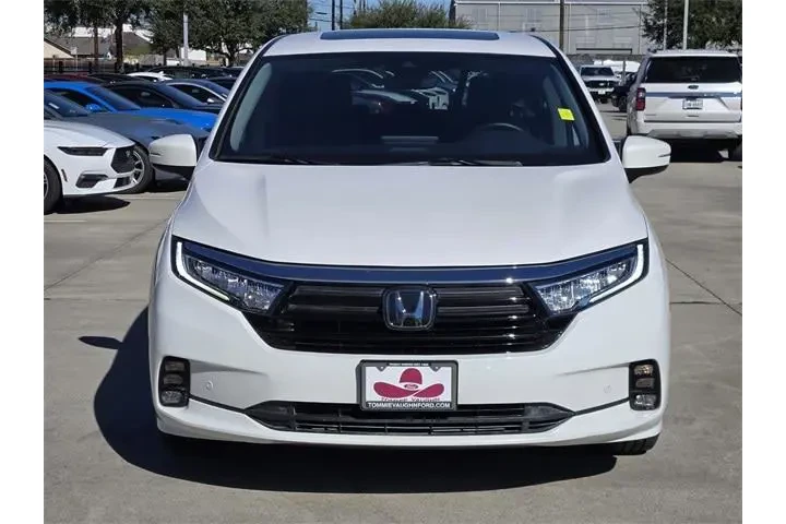 $38275 : Honda Odyssey 2024 Touring 4 image 2