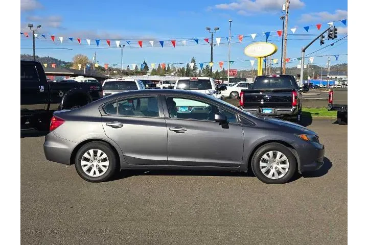 $11990 : Honda Civic 2012 LX 4dr Seda image 6