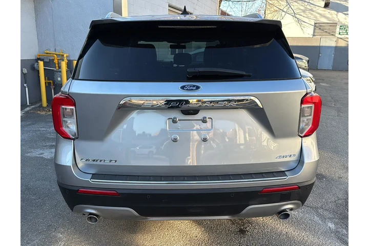 $28490 : Ford Explorer 2023 AWD Limit image 6