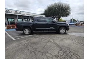 $39997 : Toyota Tundra 2023 4x4 SR5 4 thumbnail