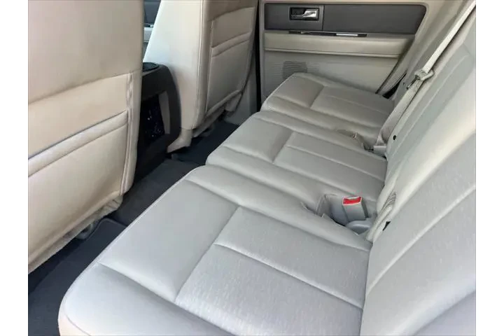 $11199 : Ford Expedition 2011 4x2 XLT image 5