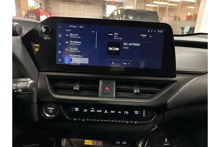 $32999 : Lexus UX 250h 2023 AWD F SPO image 8