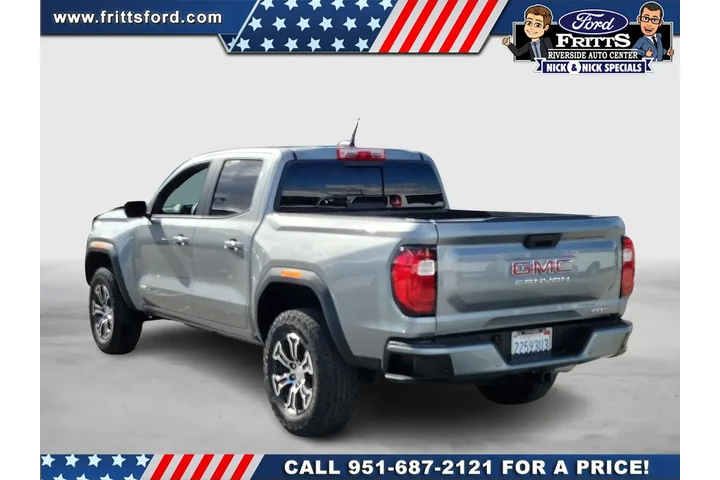 $39982 : GMC Canyon 2023 4x4 AT4 4dr image 3