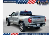 $39982 : GMC Canyon 2023 4x4 AT4 4dr thumbnail