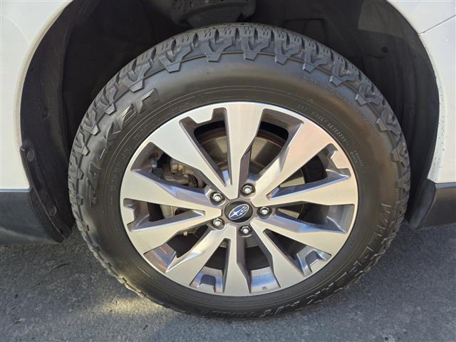 $19999 : Pre-Owned 2018 Outback Touring image 3