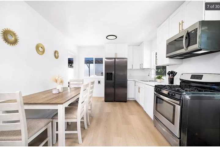 $3000 : Single house image 8