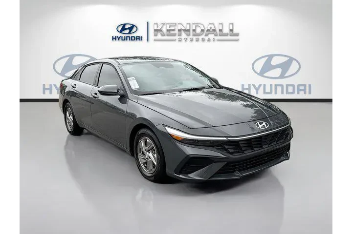 $17999 : Hyundai ELANTRA 2025 SE 4dr image 1
