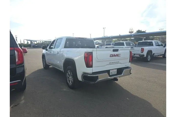 $37500 : GMC Sierra 1500 2024 4x2 SLT image 4