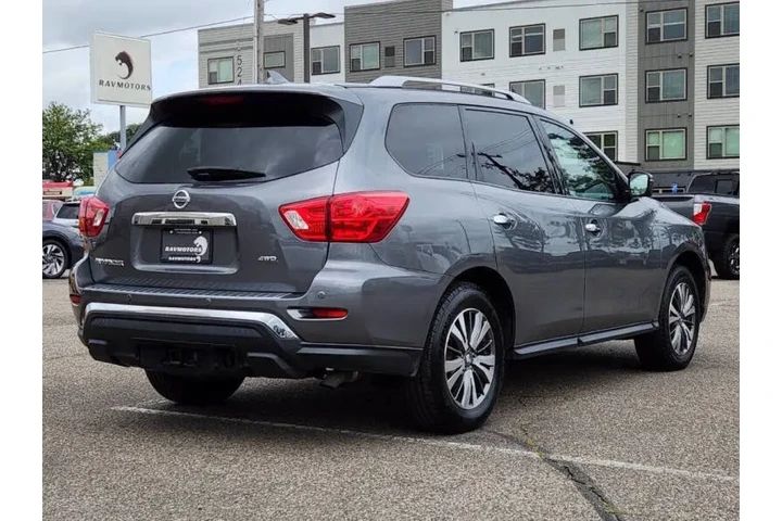 $16472 : 2020 Pathfinder SL image 10