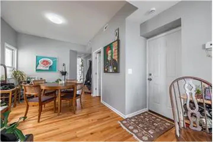 $2400 : Rental property with 2 bedro image 4