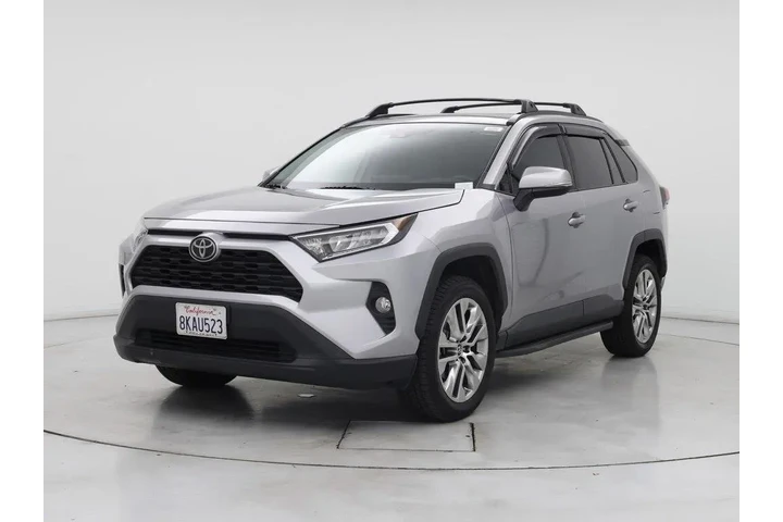 $23998 : Toyota RAV4 2019 XLE Premium image 4