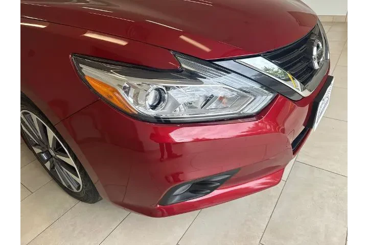 $15990 : Nissan Altima 2017 2.5 SV 4d image 9