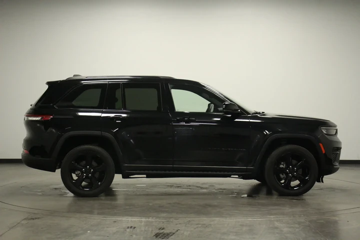 $26962 : Jeep Grand Cherokee 2023 4x2 image 8