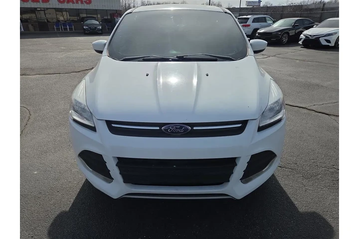 2014 Escape SE FWD image 8