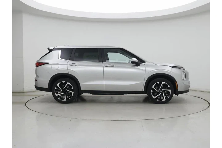 $25998 : Mitsubishi Outlander 2022 AW image 7