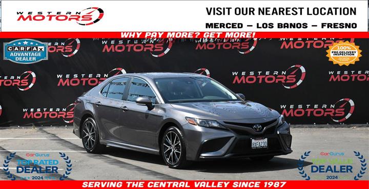 $28988 : Camry SE Sedan 4D image 1