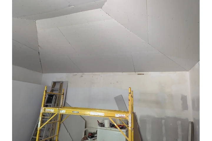 Drywall and taping image 4