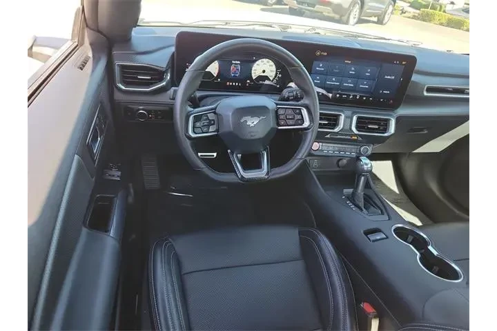 $36850 : Ford Mustang 2025 EcoBoost P image 7