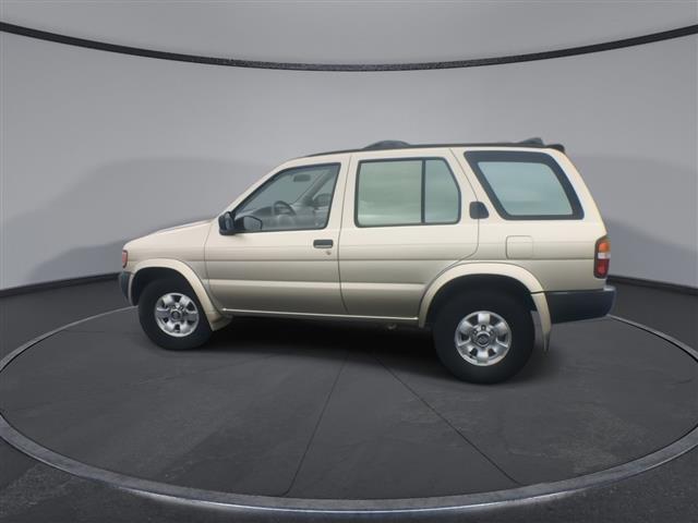 $3900 : PRE-OWNED 1999 NISSAN PATHFIN image 6