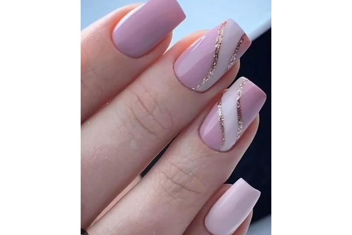 UÑAS ACRILICAS image 3