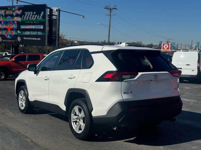 $22495 : 2021 RAV4 XLE image 9