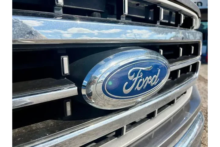 $33773 : Ford F-150 2021 4x4 XL 4dr S image 9