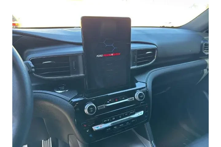 $39853 : Ford Explorer 2022 AWD ST 4d image 10