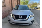 $17999 : 2020 Pathfinder SL thumbnail