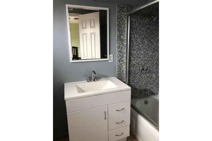 $1500 : Available En Garden Grove image 7