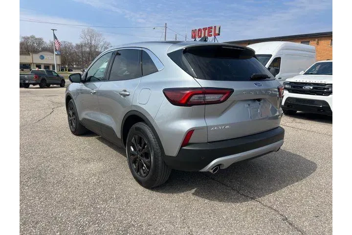 $22275 : Ford Escape 2023 AWD Active image 6
