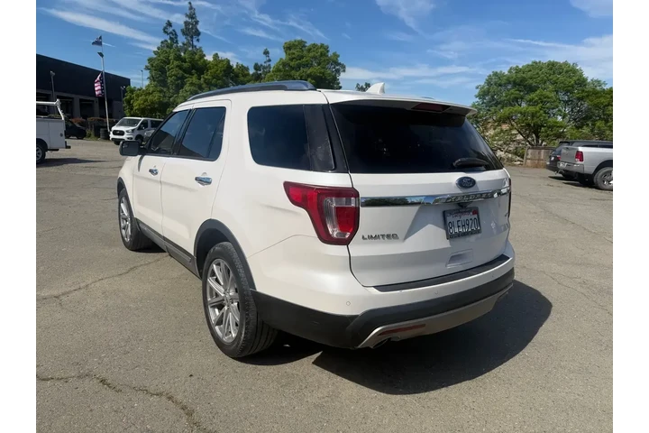 $13500 : Ford Explorer 2016 AWD Limit image 3