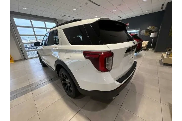 $35492 : Ford Explorer 2023 AWD ST-Li image 5