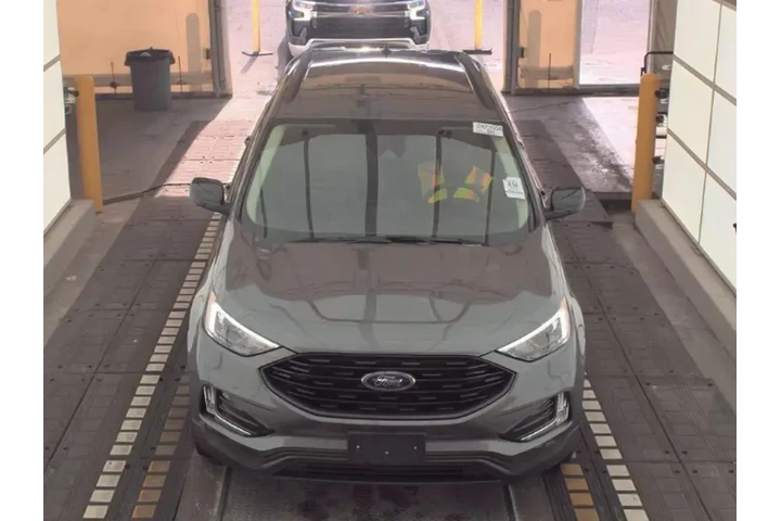 $22393 : Ford Edge 2023 AWD SEL 4dr C image 2