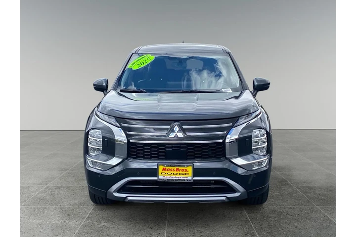 $33869 : Mitsubishi Outlander 2025 AW image 8